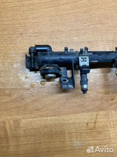 Ford fiesta mk6 топливная рампа форсунки iqje 1.4