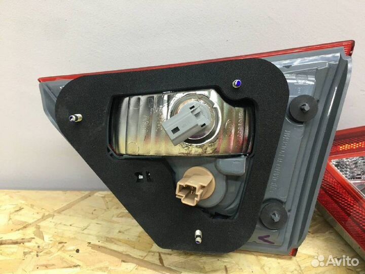 Фонарь внутренний правый левый Веста оригинал