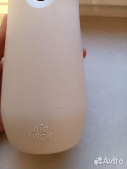 Автоматический освежитель воздуха air wick