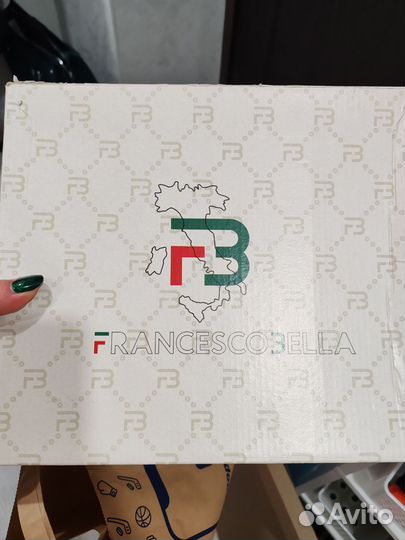 Кроссовки женские 37 размер