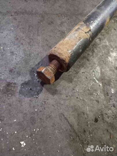 Кронштейн брызговика заднего Freightliner