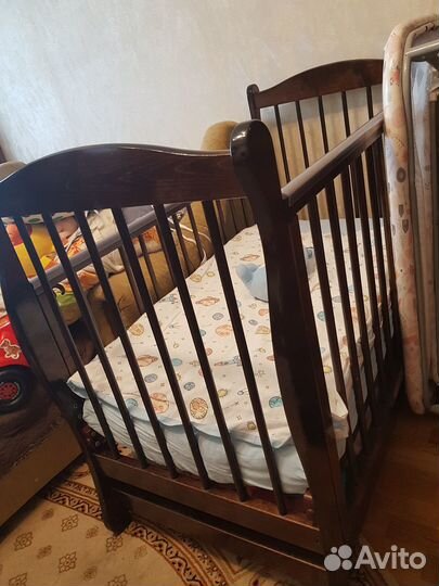 Детская кроватка