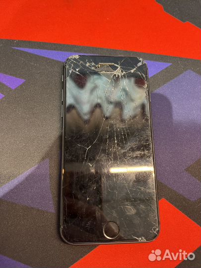 iPhone 8, 64 ГБ