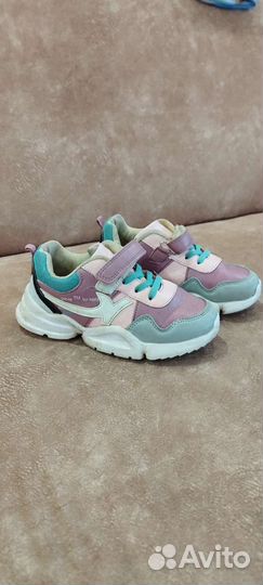Кроссовки детские
