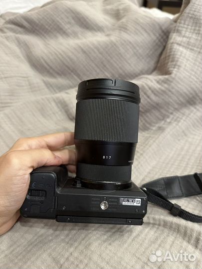 Объектив Sigma 16mm 1:1.4 DC