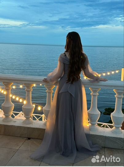 Вечернее платье