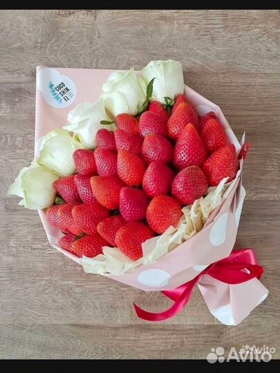 Клубника съедобные букеты