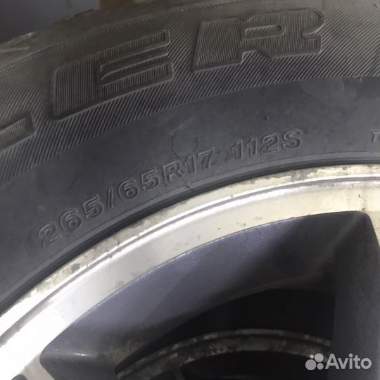 Bridgestone Dueler H/T 265/65 R17