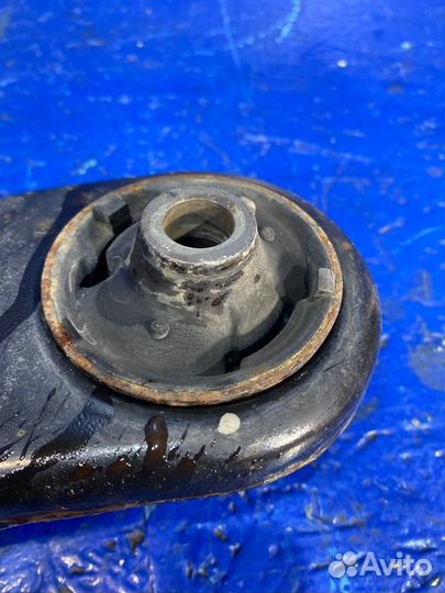 Рычаг нижний передний правый Lexus Nx 300H 2arfxe