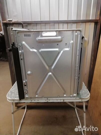 Встраиваемый духовой шкаф