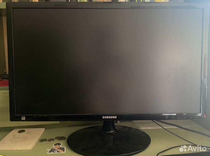 Монитор Samsung
