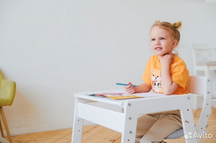 Комплект растущей детской мебели