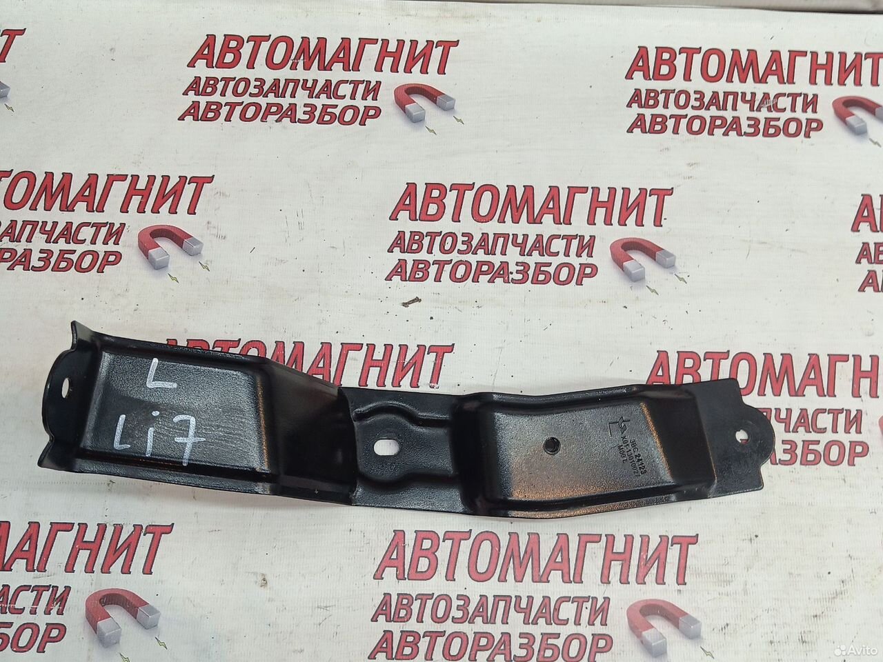 Кронштейн интеркулера левый Lixiang L7