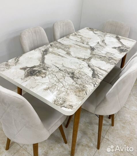 Кухонный стол и стулья 6 шт