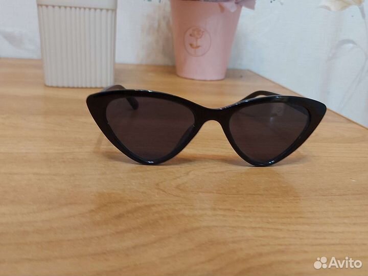 Солнцезащитные очки италия