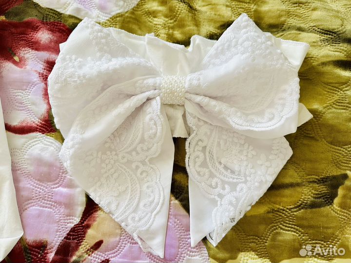 Уголок и бант на выписку