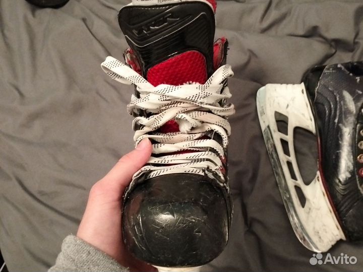 Хоккейные коньки bauer x800 7.5D