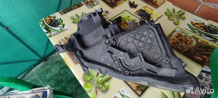 Toyota avensis 2006 фарa