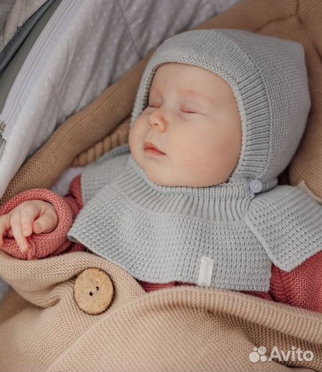 Шапка шлем на весну