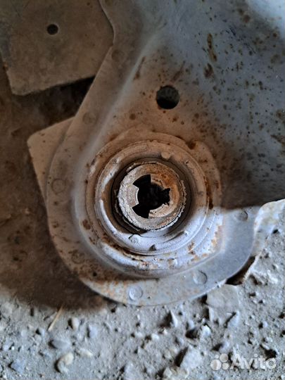 Подрамник передний Chevrolet Lacetti