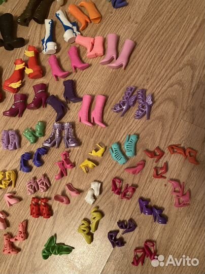 Обувь и одежда для барби