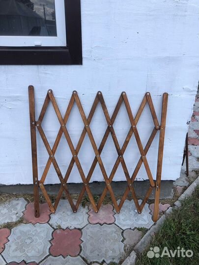 Ворота безопасности на лестницу