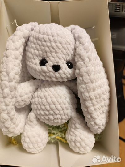 Вязаный зайка мягкая игрушка