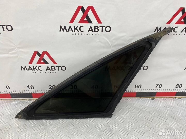 Б/У форточка багажника (стекло, собачатник) задний