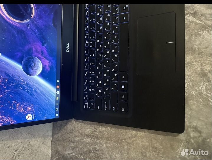 Dell vostro i5-8265U / SSD / IPS FullHD / 8Gb