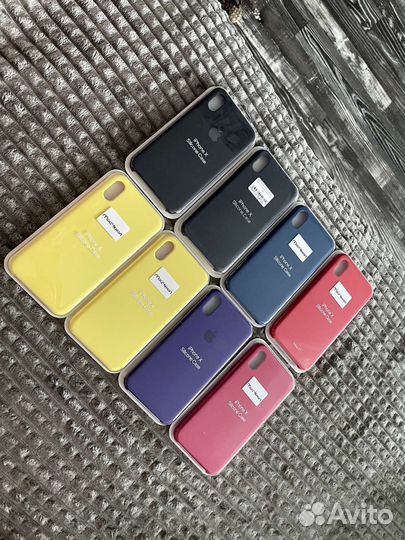 Оригинальный чехол на iPhone