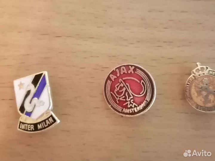 Клубные значки