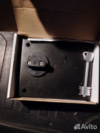 Замок гаражный накладной