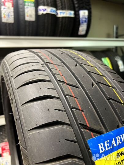 Bearway BW118 255/40 R20 93U