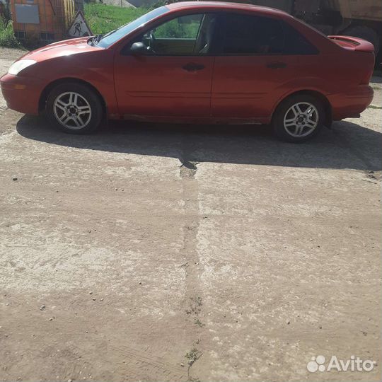 Ford Focus 2.0 МТ, 2000, 246 331 км