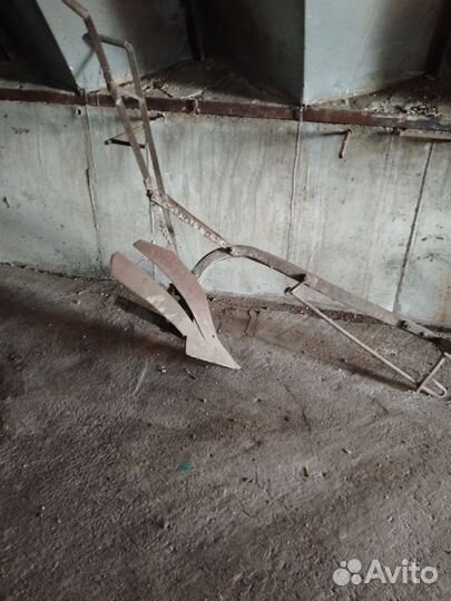 Конный плуг