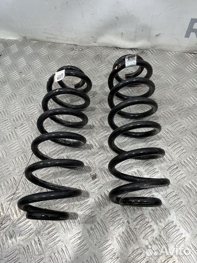Пружина задняя Volkswagen Teramont