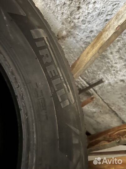 Pirelli Ice Zero 235/65 R18