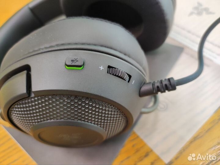 Проводная гарнитура Razer Kraken V3 X черный