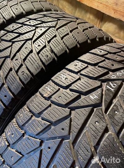 Dunlop SP Winter Ice 02 285/65 R17