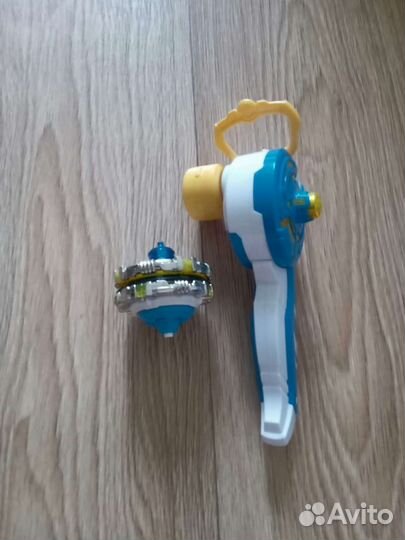 Бейблэйд арена,волчки оригинал