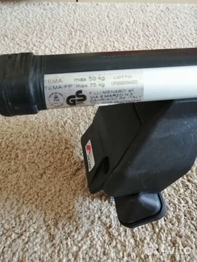 Багажник поперечины Menabo Tema