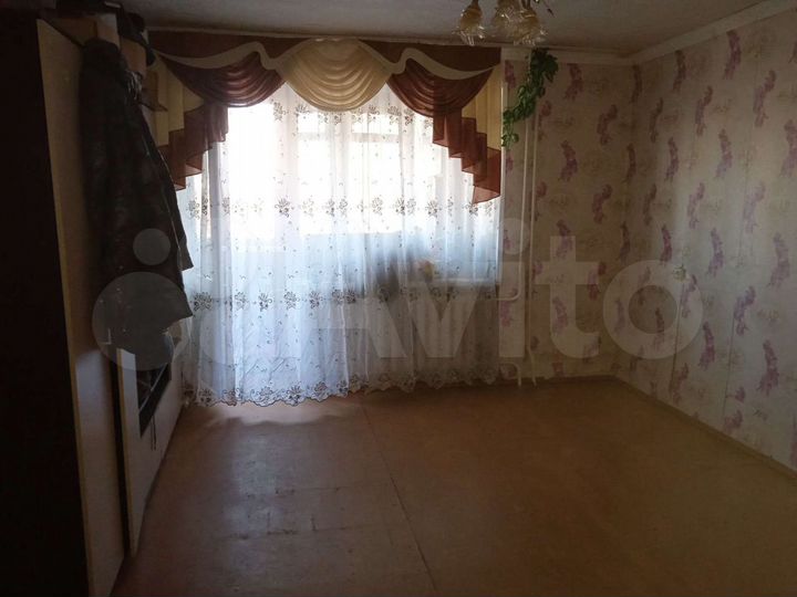 2-к. квартира, 50 м², 1/2 эт.