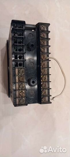 Температурный контроллер Omron E5EZ-R3 10VA 0780S