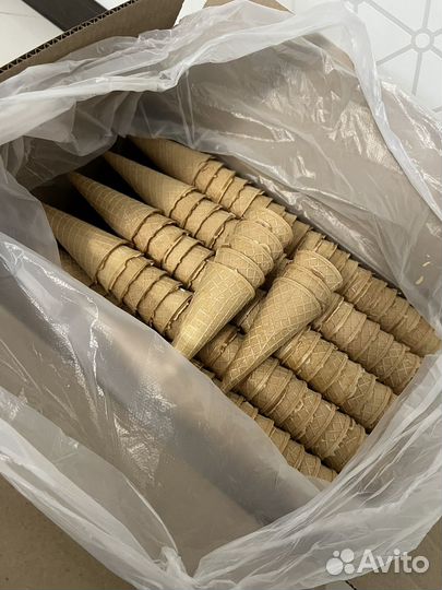 Вафельный рожок для мороженного