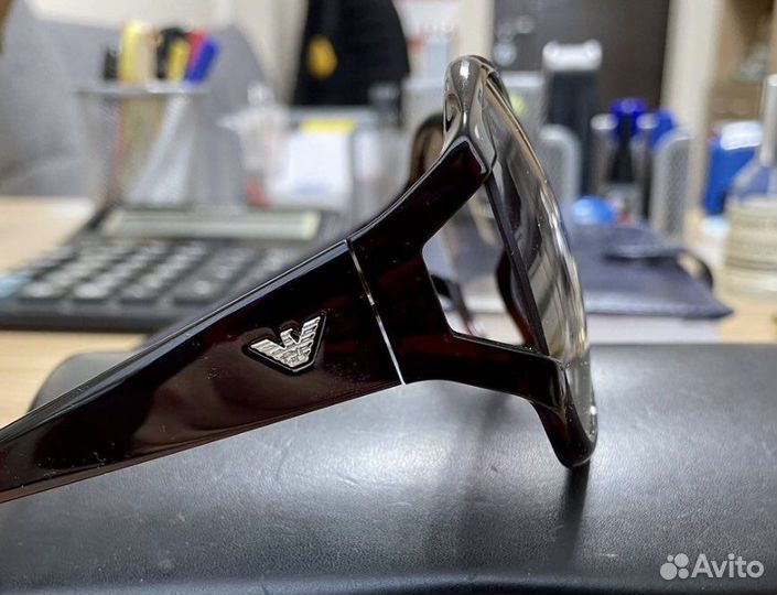 Солнцезащитные очки Emporio Armani