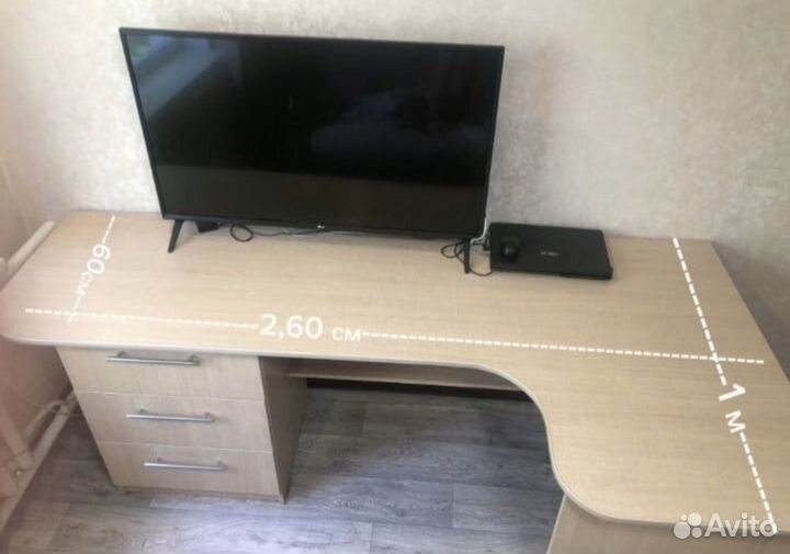 Письменный стол б/у