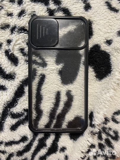 Чехлы на телефон iPhone 11