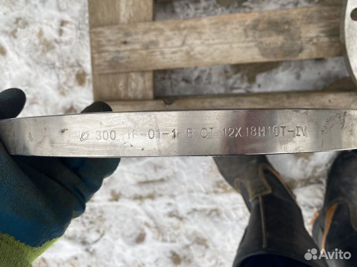 Фланец плоский 300-16-01-1-B-ст 12Х18Н10Т-IV