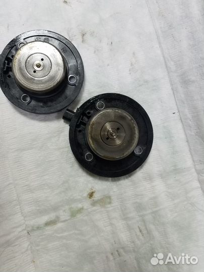 Электромагнитный клапан фаз грм 06L109259A