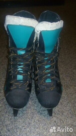Хоккейные коньки р. 39